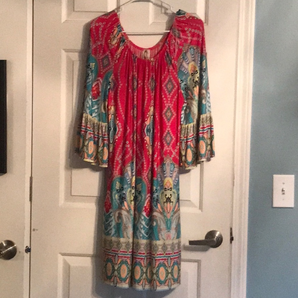 Moa dress. On or off shoulder.